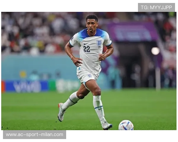 贝林厄姆高速回跑完成关键拦截,英格兰攻守转换更迅速 贝林厄姆高速回跑完成关键拦截,英格兰攻守转换更迅速